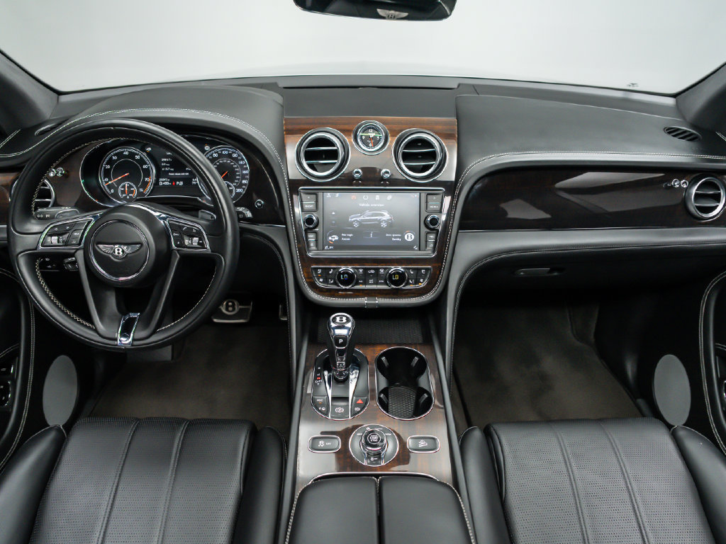 Used 2019 Bentley Bentayga AWD/4WD image 30