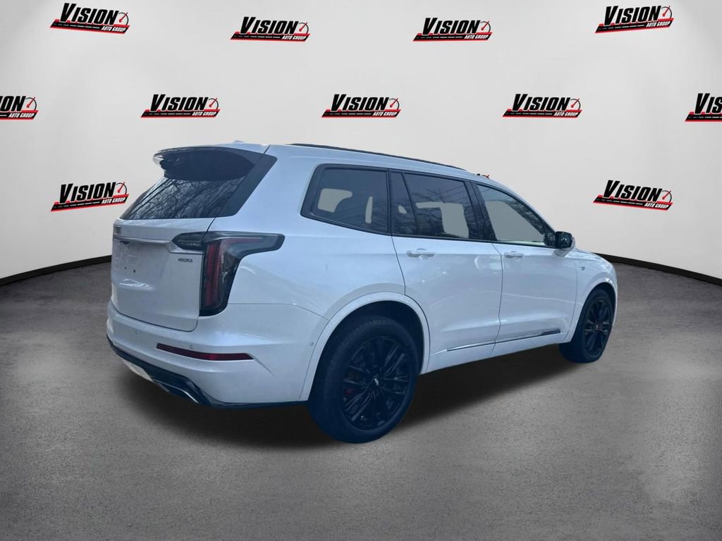 Used 2023 Cadillac XT6 Sport w/ Platinum Package image 5