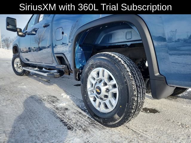 Used 2025 Chevrolet Silverado 2500 LT w/ Convenience Package image 17