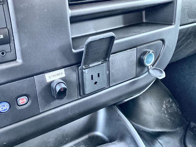 New 2024 Chevrolet Express 3500 w/ Power Convenience Package image 97