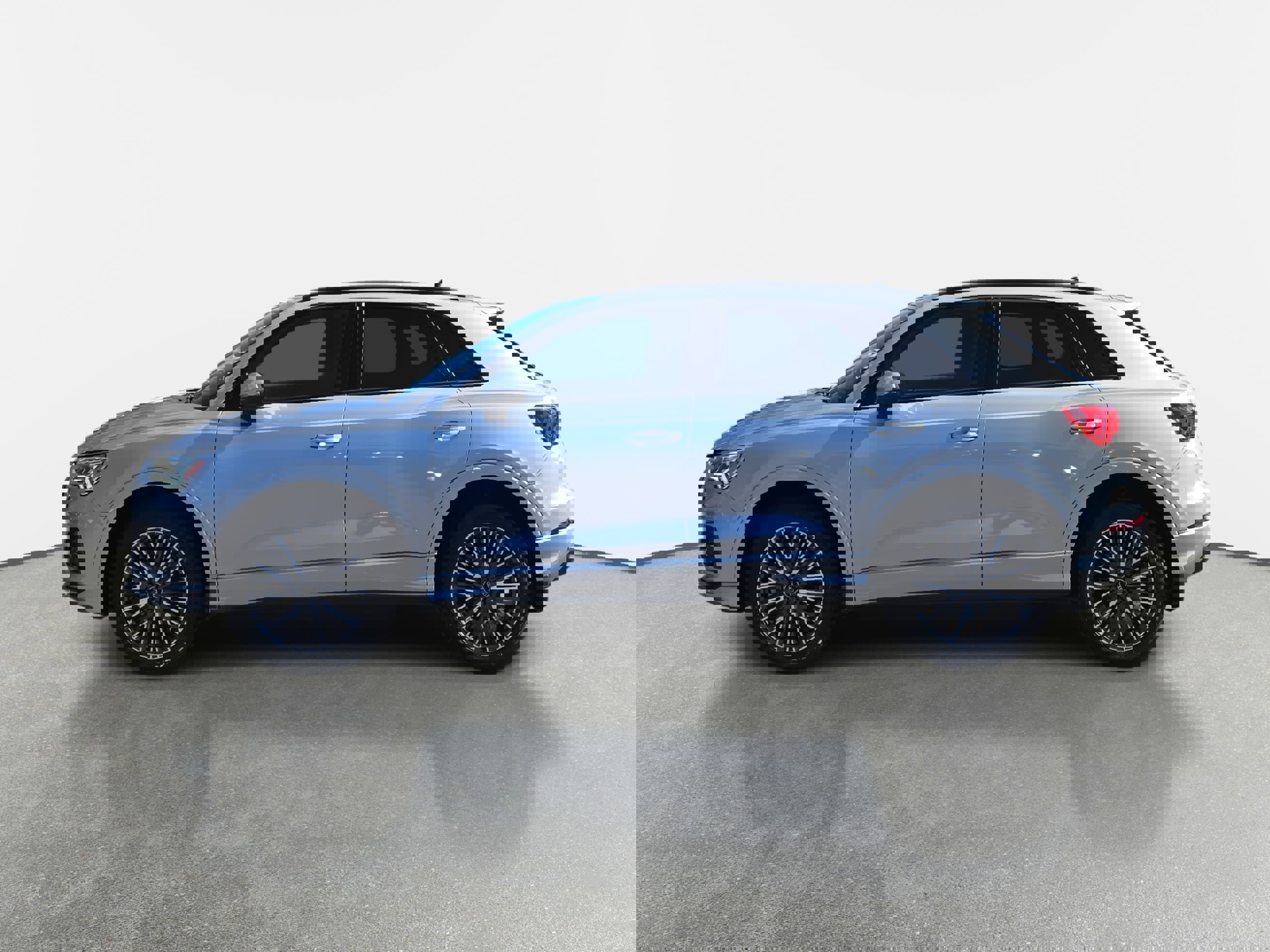 Used 2023 Audi Q3 2.0T Premium w/ Black Optic Package image 8