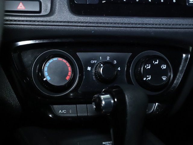 Used 2020 Honda HR-V LX image 25