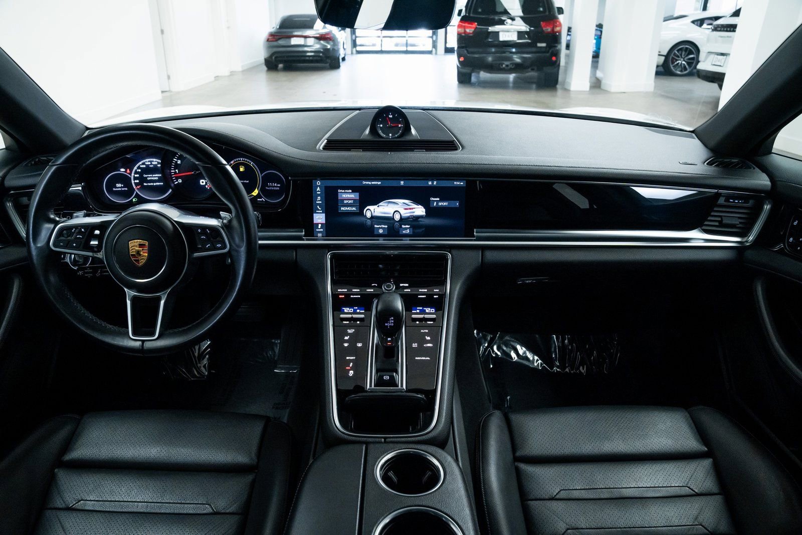 Used 2020 Porsche Panamera 4 image 9