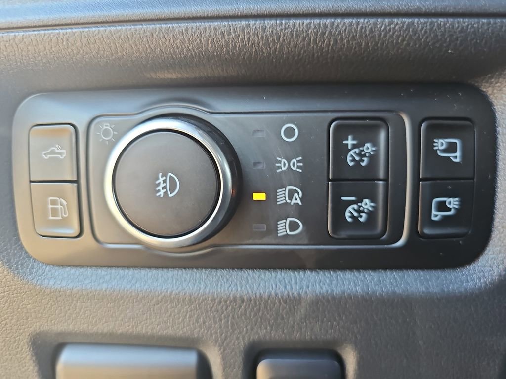 New 2025 Ford F150 Platinum w/ Equipment Group 702A High image 26