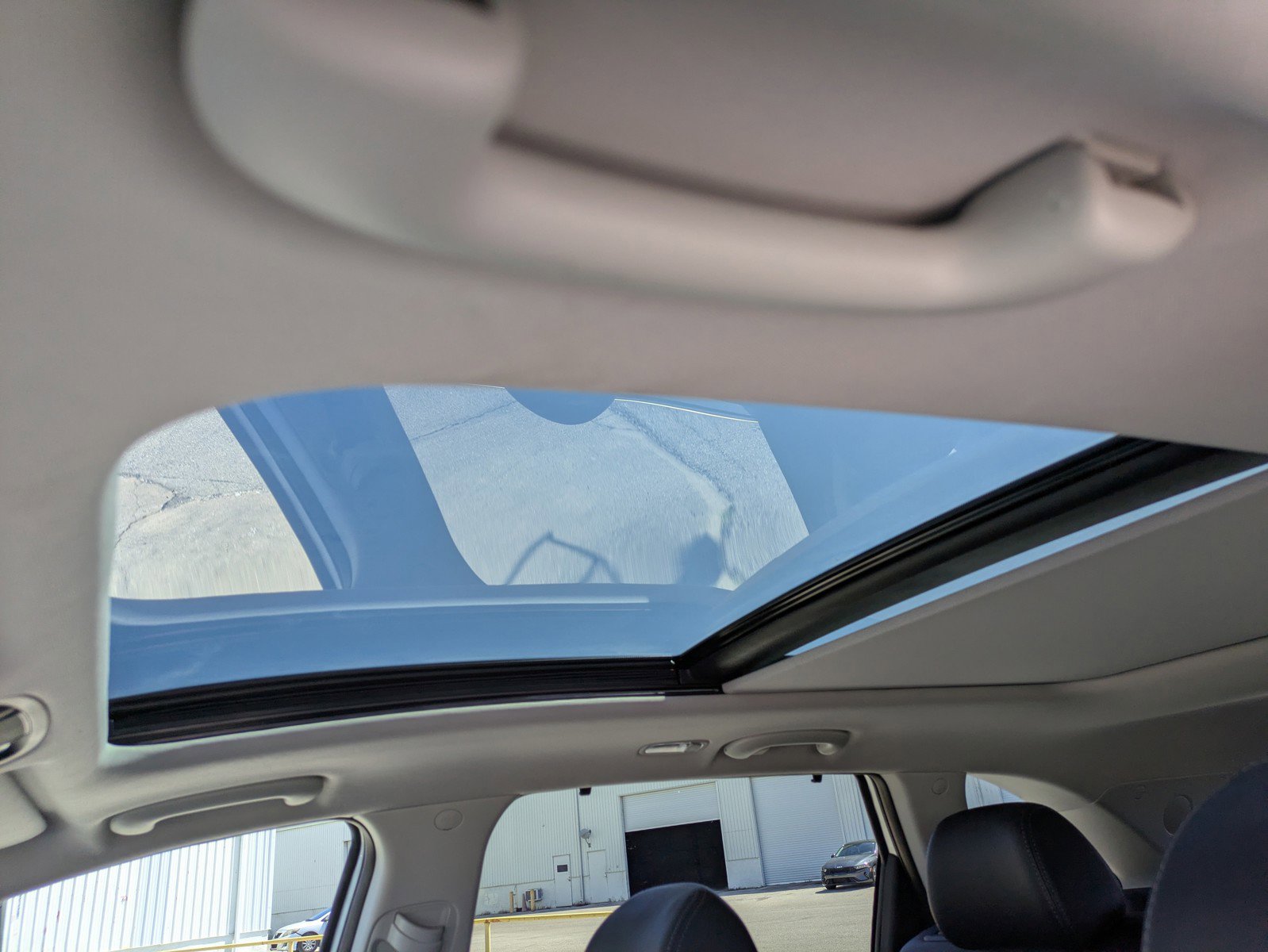 Certified 2019 Kia Sorento EX w/ EX Touring Package image 20