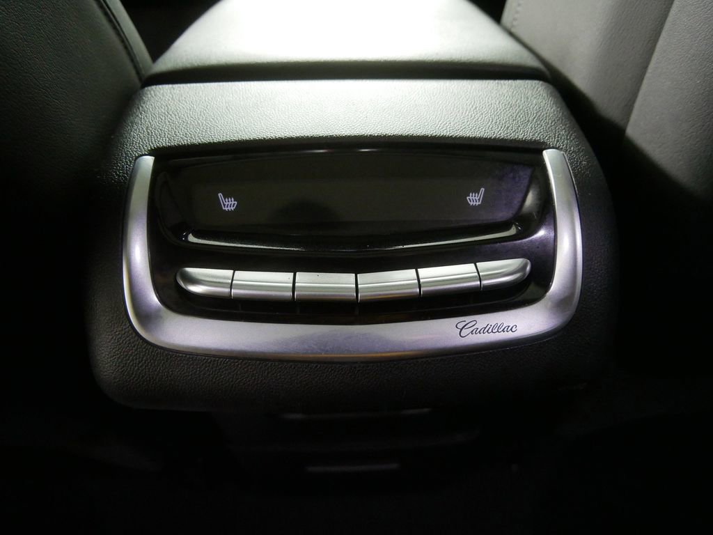 Used 2024 Cadillac XT6 Sport image 20
