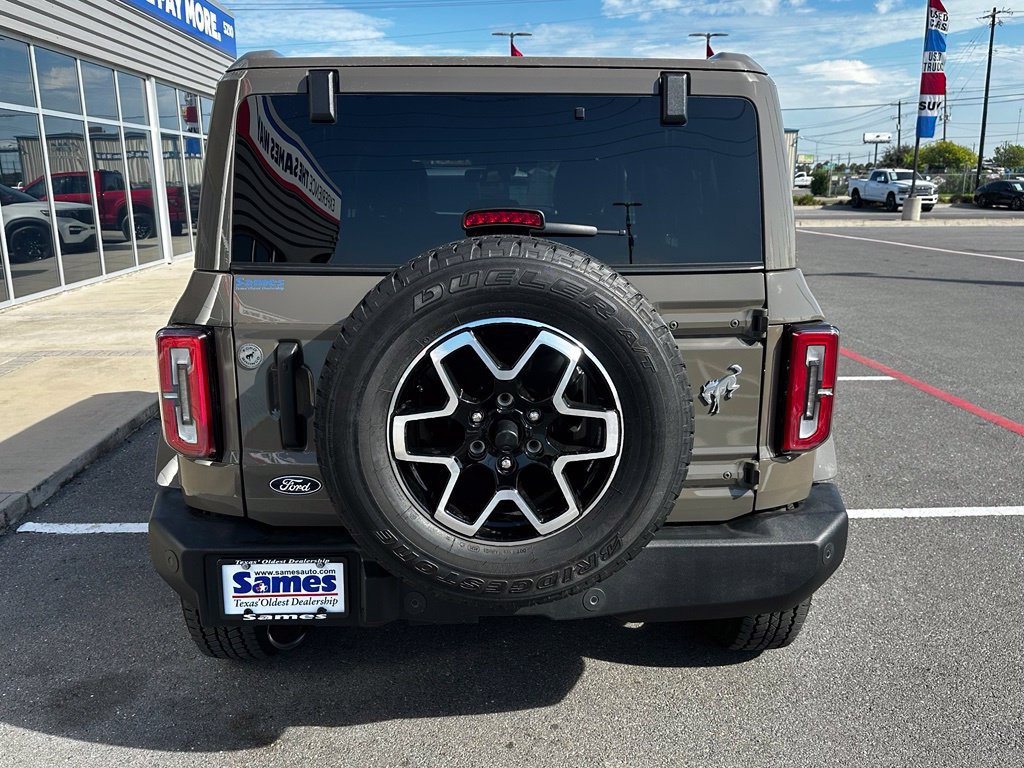 Used 2026 Ford Bronco Outer Banks AWD/4WD image 11
