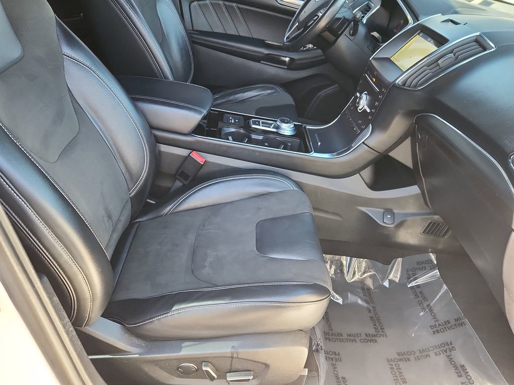 Used 2019 Ford Edge ST w/ Equipment Group 401A image 17