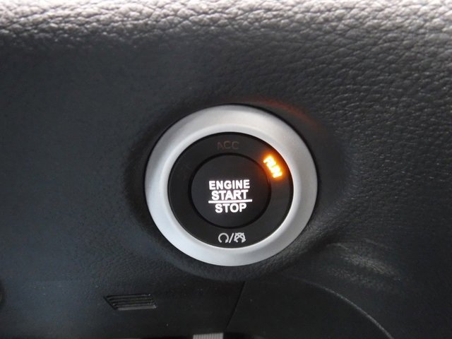 New 2026 Chrysler Pacifica Limited image 23