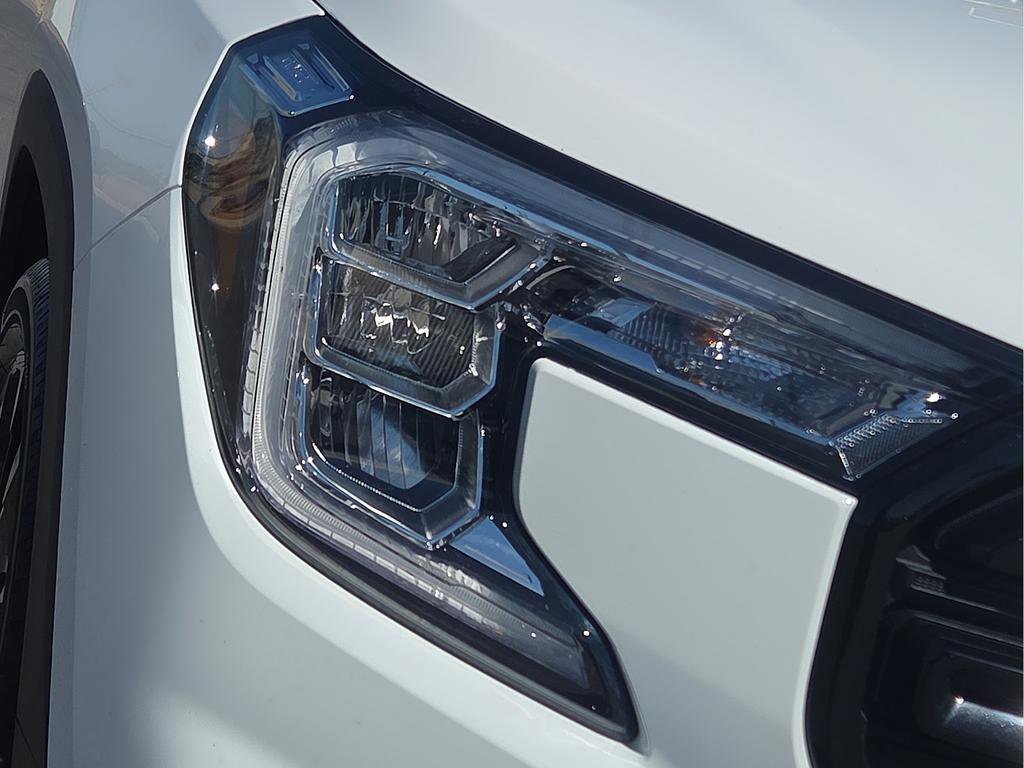 Used 2023 GMC Terrain SLT w/ Elevation Edition FWD image 18