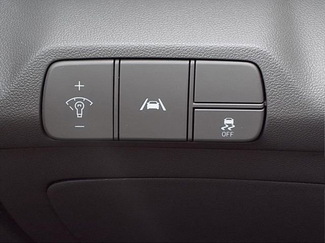 Certified 2023 Hyundai Elantra SEL w/ Convenience Package image 23