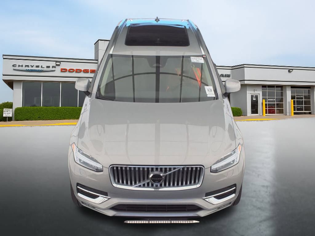 Used 2025 Volvo XC90 B6 Plus image 30