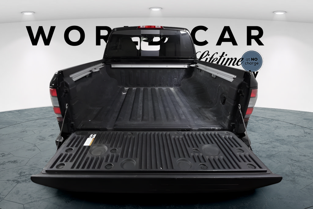 Used 2024 Nissan Frontier SV w/ SV Convenience Package RWD image 16