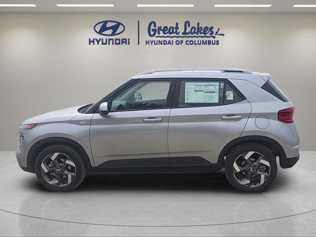 New 2026 Hyundai Venue SEL FWD image 2