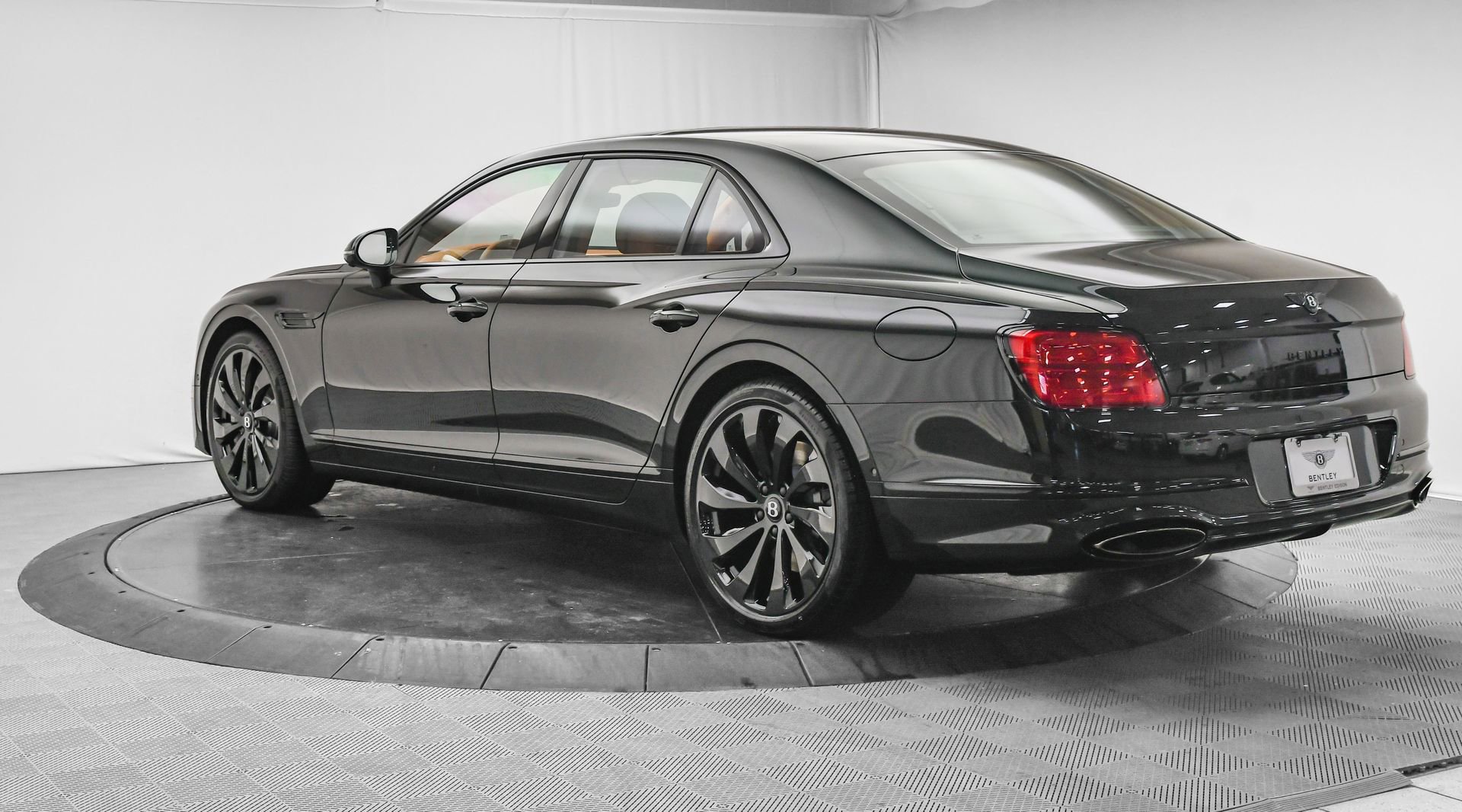 New 2026 Bentley Flying Spur Plug-In Hybrid image 3