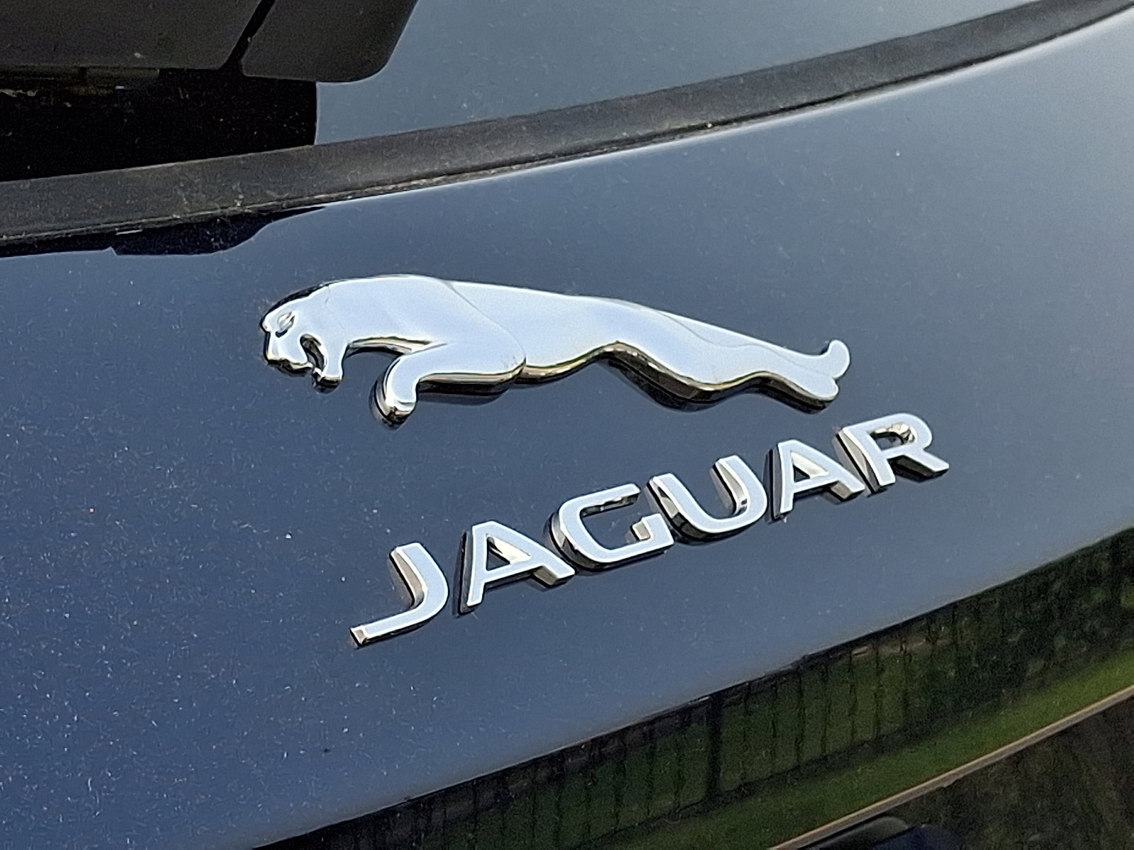 New 2026 Jaguar F-PACE R-Dynamic S image 23