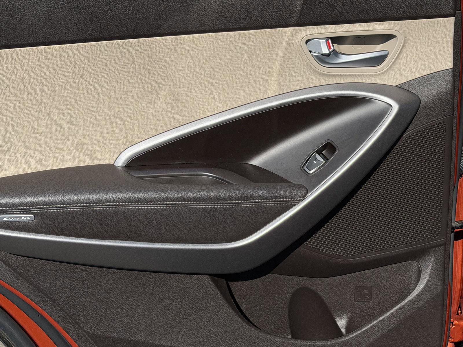 Used 2016 Hyundai Santa Fe Sport w/ Option Group 03 image 8