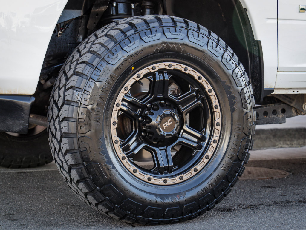 Used 2024 RAM 2500 Laramie AWD/4WD image 11