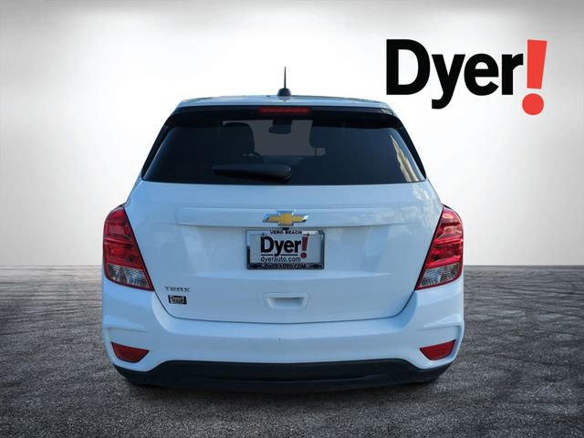 Certified 2022 Chevrolet Trax LS w/ Tint and Cruise Package image 4