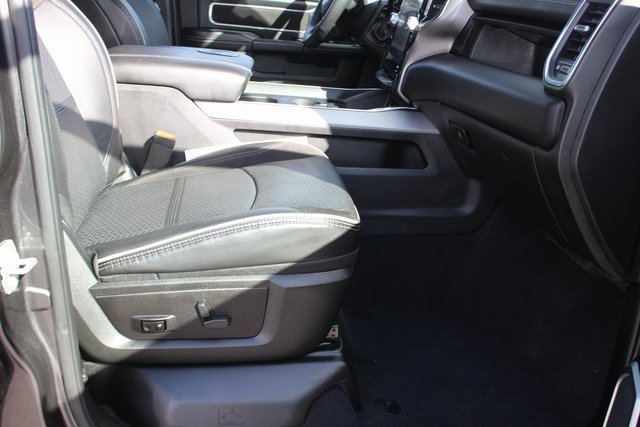 Used 2024 RAM 3500 Laramie w/ Night Edition image 32