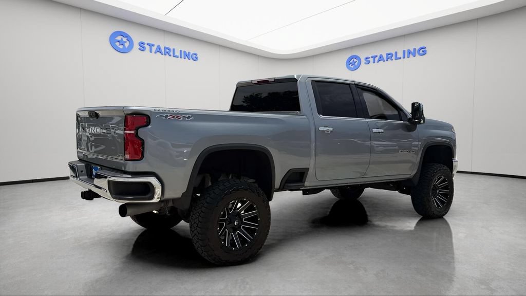 Used 2024 Chevrolet Silverado 2500 LTZ AWD/4WD image 9