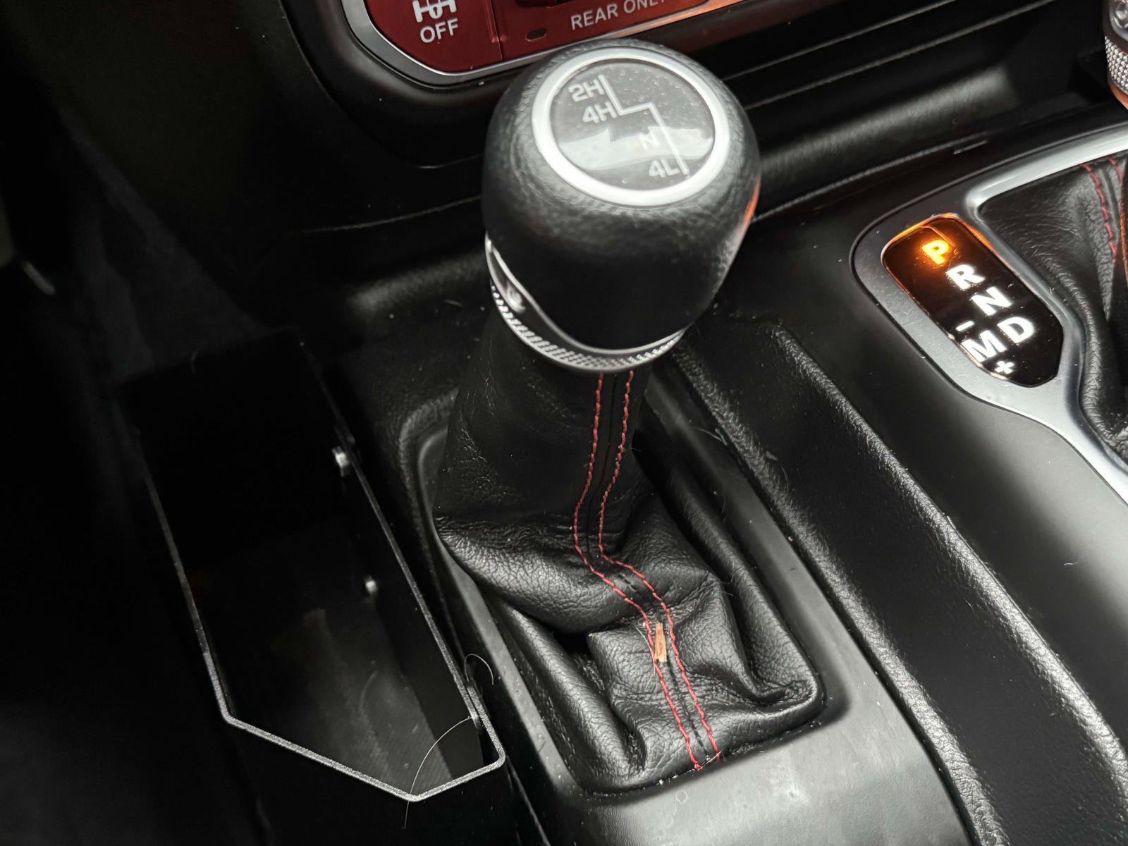 Used 2023 Jeep Wrangler Unlimited Rubicon w/ Cold Weather Group AWD/4WD image 8