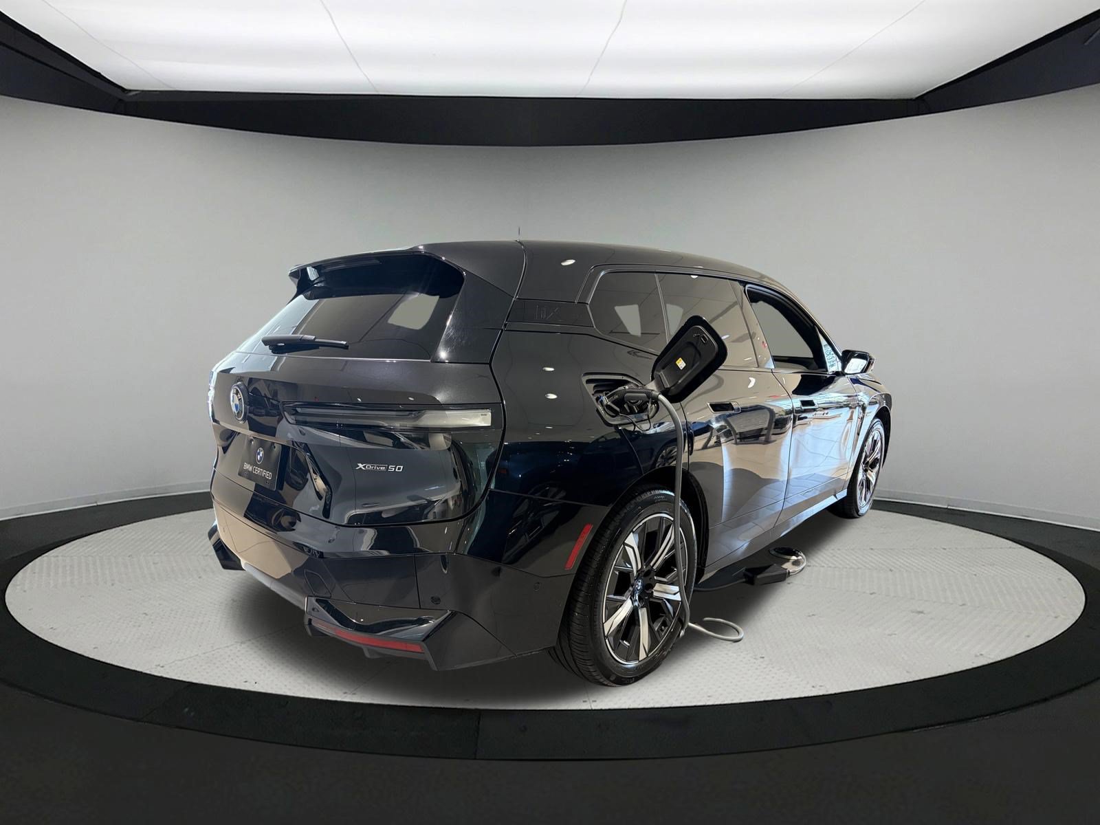 Certified 2024 BMW iX xDrive50 w/ Sport Package AWD/4WD image 6