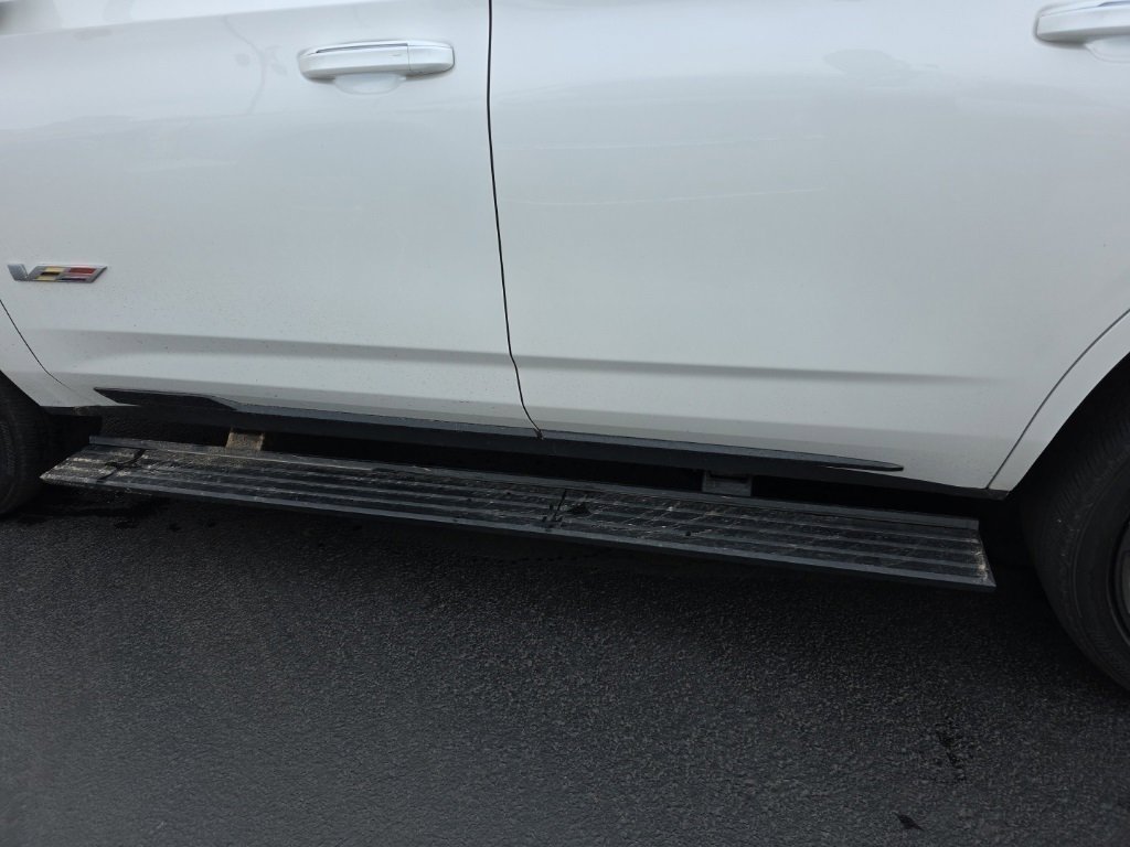 Used 2025 Cadillac Escalade V image 17