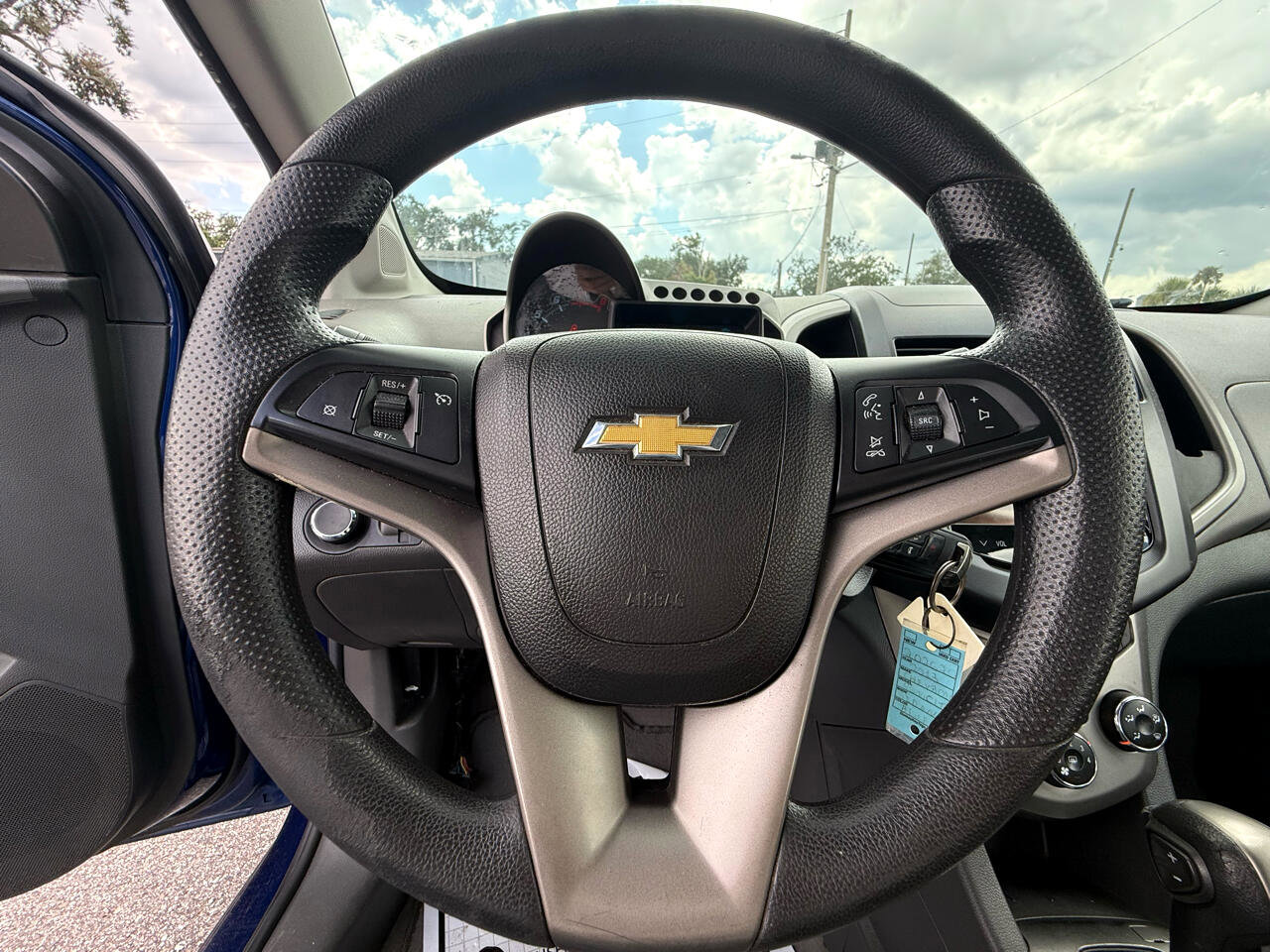 Used 2013 Chevrolet Sonic LT image 17