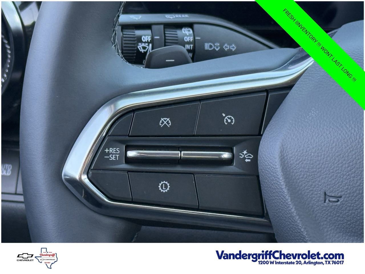 New 2026 Chevrolet Equinox LT w/ Safety and Technology Package FWD image 13