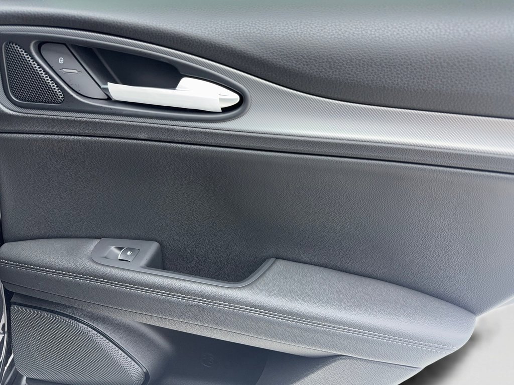 New 2025 Alfa Romeo Stelvio Sprint w/ Convenience Package image 41
