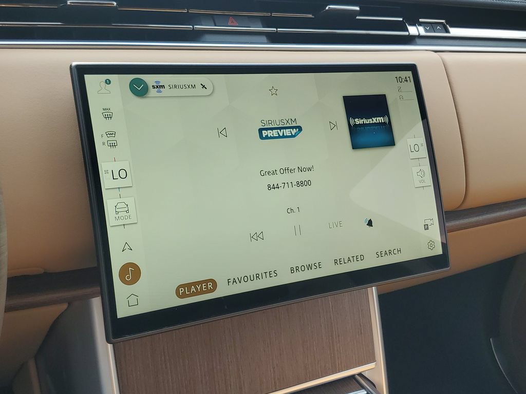 New 2026 Land Rover Range Rover SE AWD/4WD image 18