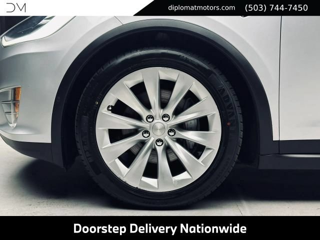 Used 2017 Tesla Model X 90D AWD/4WD image 41
