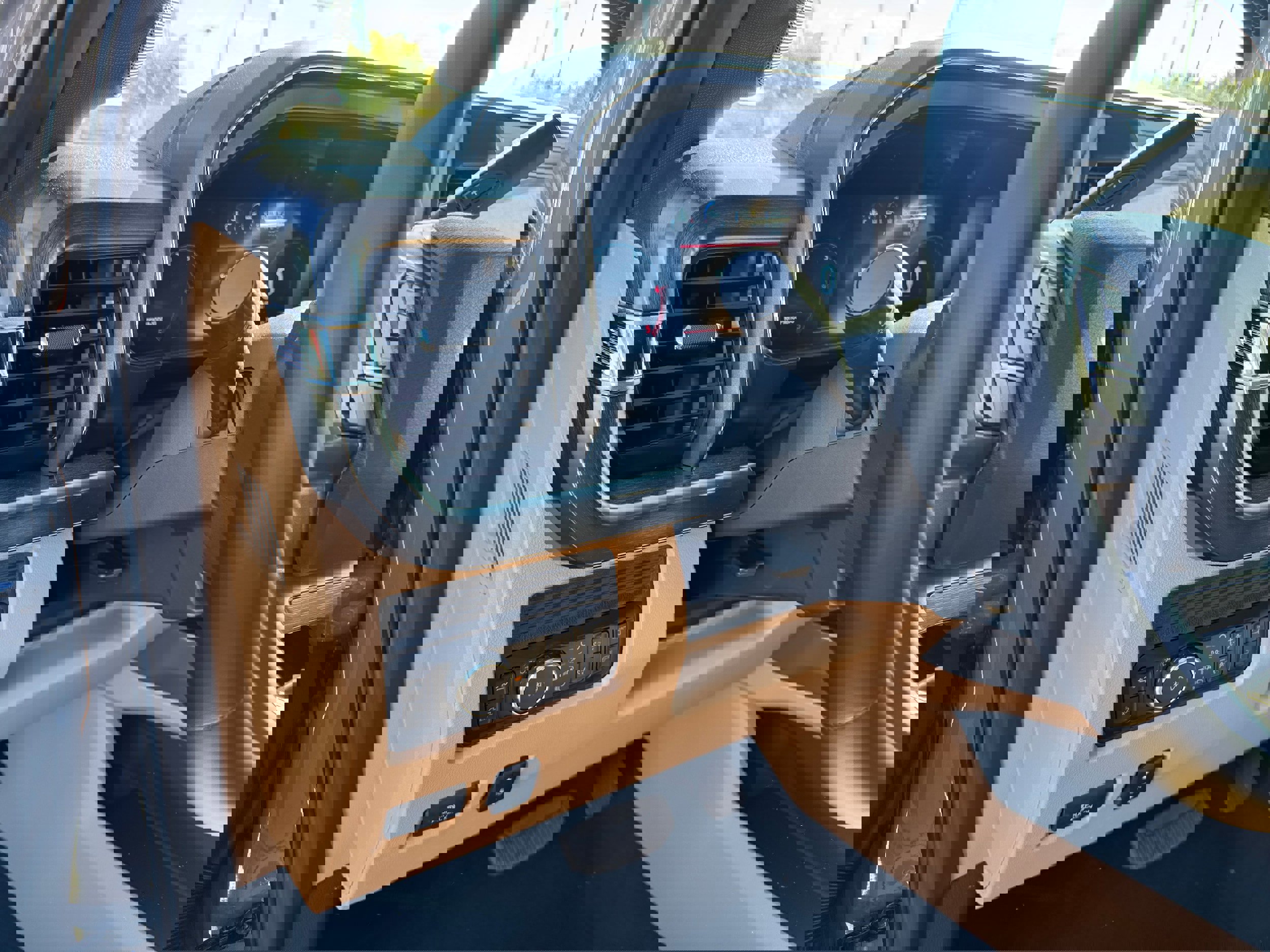 New 2026 Ford F350 Lariat w/ Lariat Premium Package image 14