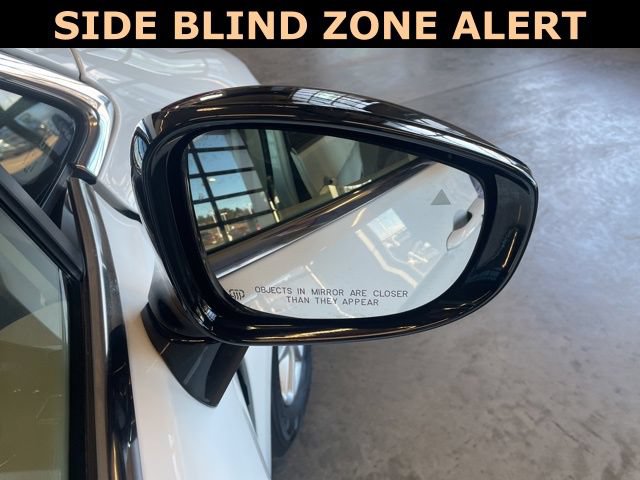Used 2024 Chrysler Pacifica Touring-L FWD image 44