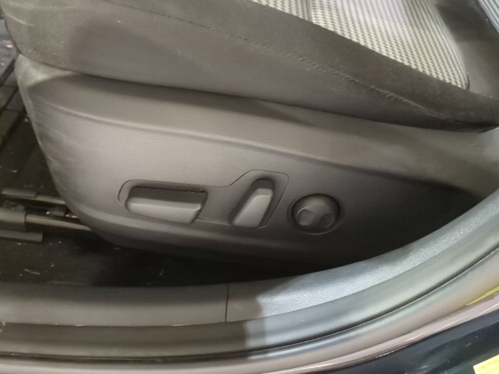 Used 2020 Hyundai Kona SEL Plus AWD/4WD image 15