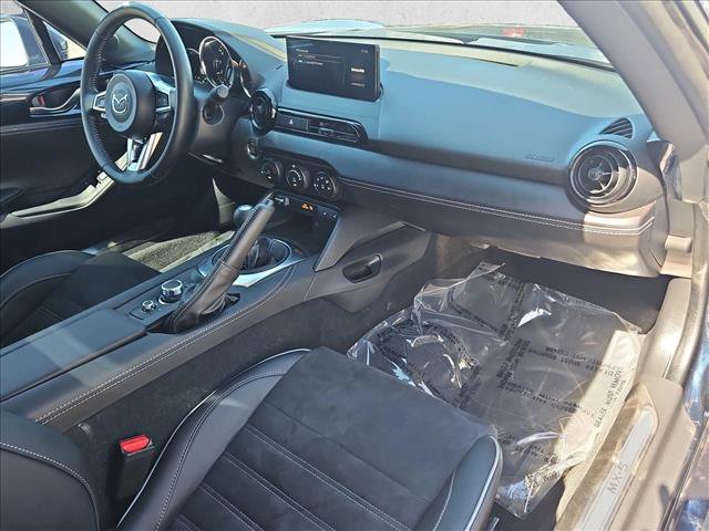 Used 2025 MAZDA MX-5 Miata RF Club w/ Interior Package RWD image 17