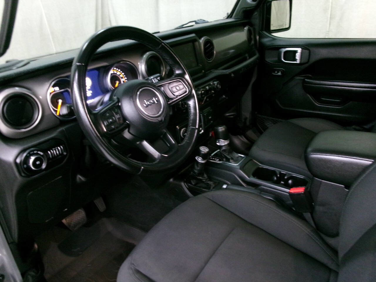 Used 2021 Jeep Wrangler Sport image 12