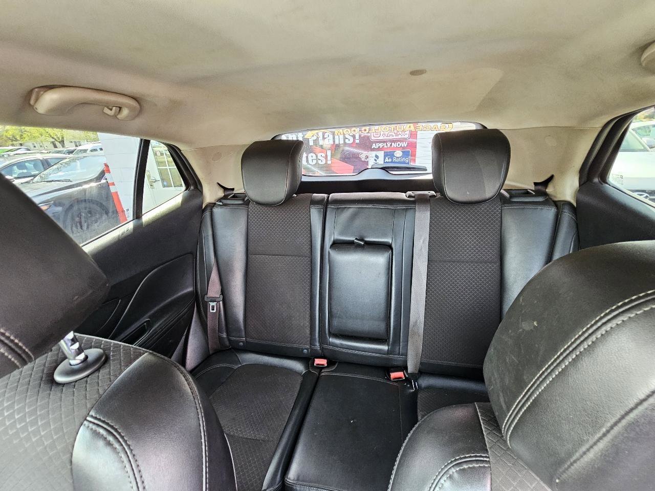 Used 2018 Buick Encore Sport Touring image 21