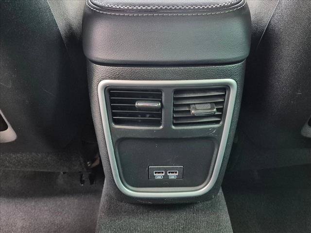 Used 2023 Dodge Charger R/T w/ Performance Handling Group RWD image 17