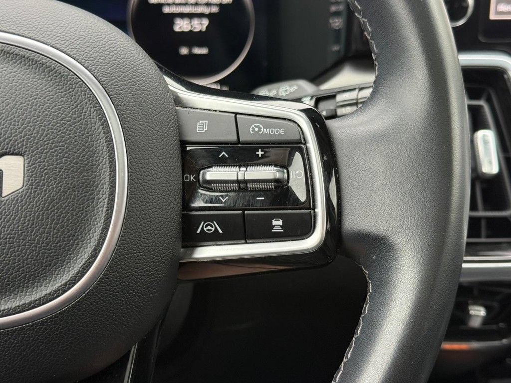 Used 2023 Kia Sorento SX AWD/4WD image 19