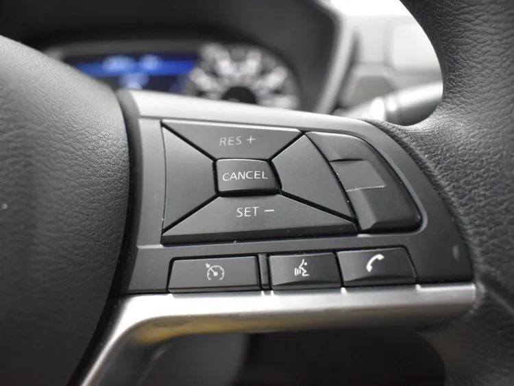 Used 2024 Nissan Altima 2.5 SV image 23