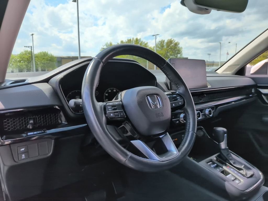 Used 2024 Honda CR-V EX-L image 31