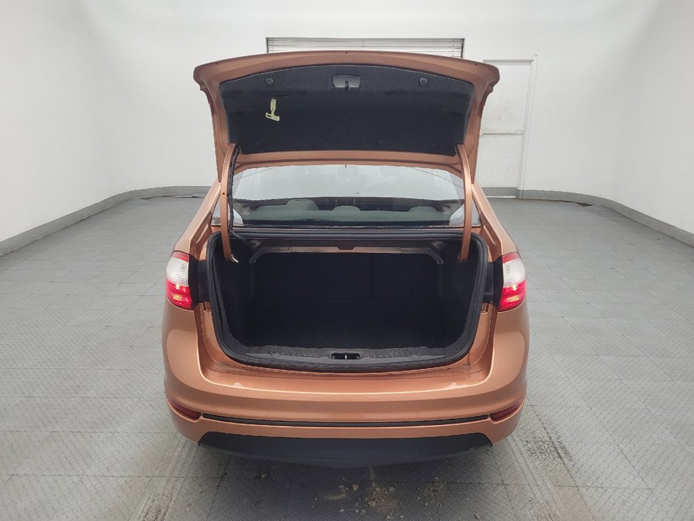 Used 2017 Ford Fiesta SE FWD image 29