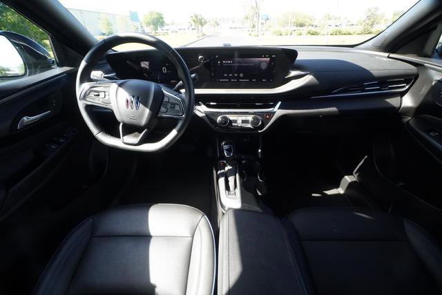 Used 2025 Buick Envista Sport Touring FWD image 11