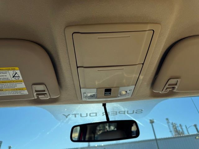 Used 2015 Ford F250 Lariat w/ Chrome Package image 31