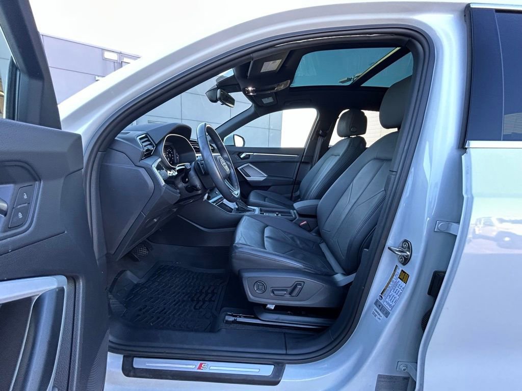 Used 2021 Audi Q3 2.0T Premium image 12