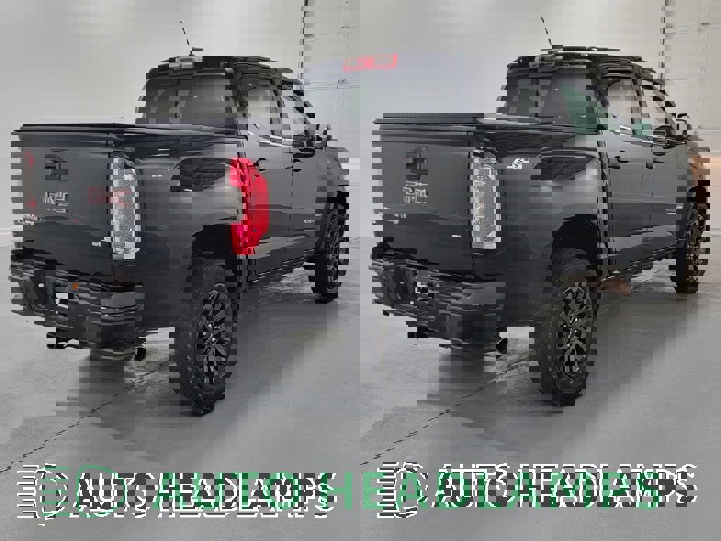 Used 2018 GMC Canyon SLE w/ Nightfall Edition image 8