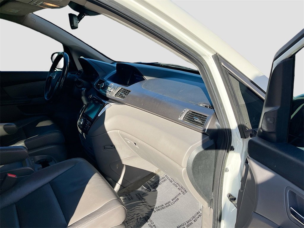 Used 2015 Honda Odyssey Touring Elite image 31