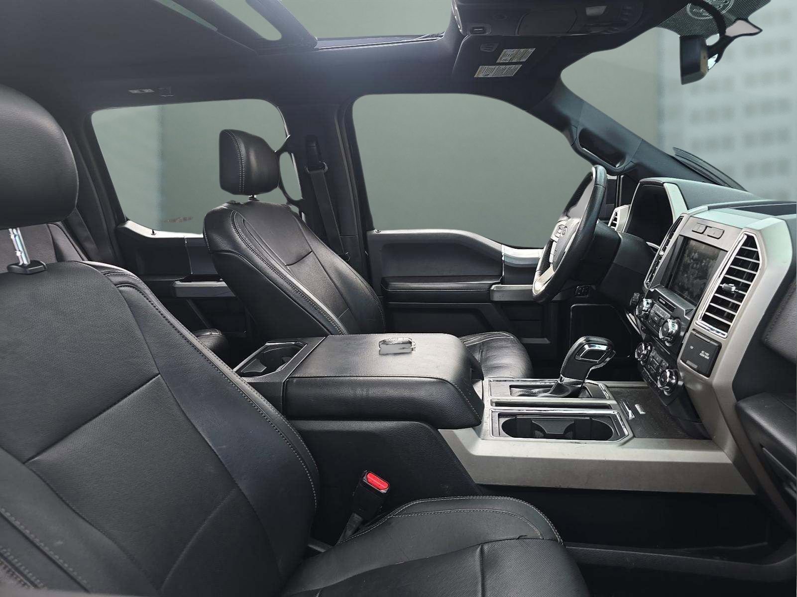 Used 2015 Ford F150 Lariat image 5